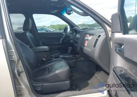 2011 Ford Escape Limited z USA, uszkodzony, nr VIN 1FMCU9E71BKC12310